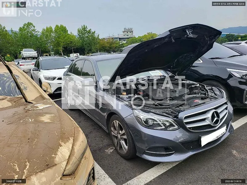 Photo 2 of 5: 2015 Mercedes-Benz E220 CDI, VIN WDDHF0CB6GB209584 — Korean insurance auction