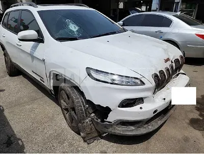 Photo 1 of 12: 2016 Jeep Cherokee, VIN 1C4PJMDU1GW269602 — Korean insurance auction
