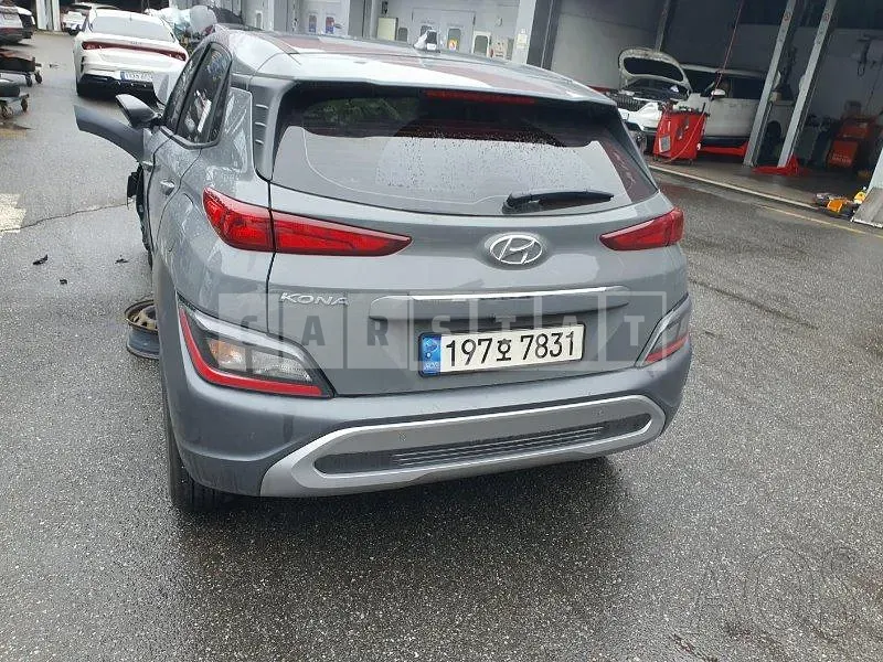 Photo 2 of 13: 2022 Hyundai Kona, VIN KMHK381EGNU090897 — Korean insurance auction