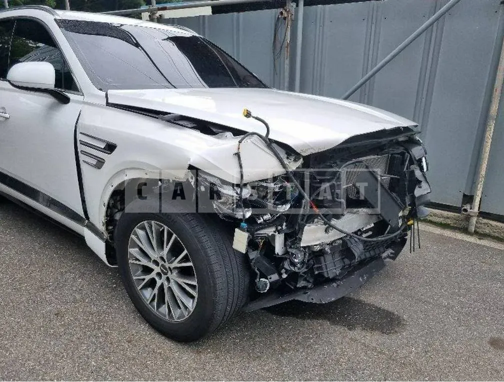 Photo 2 of 12: 2020 Genesis GV80 3.0 — Korean insurance auction