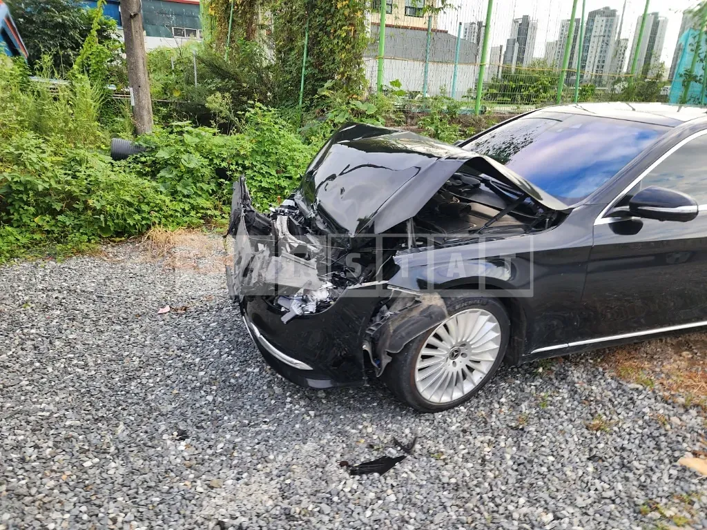 Photo 2 of 41: 2020 Mercedes-Benz S350 L, VIN WDDUG5FBXLA523128 — Korean insurance auction