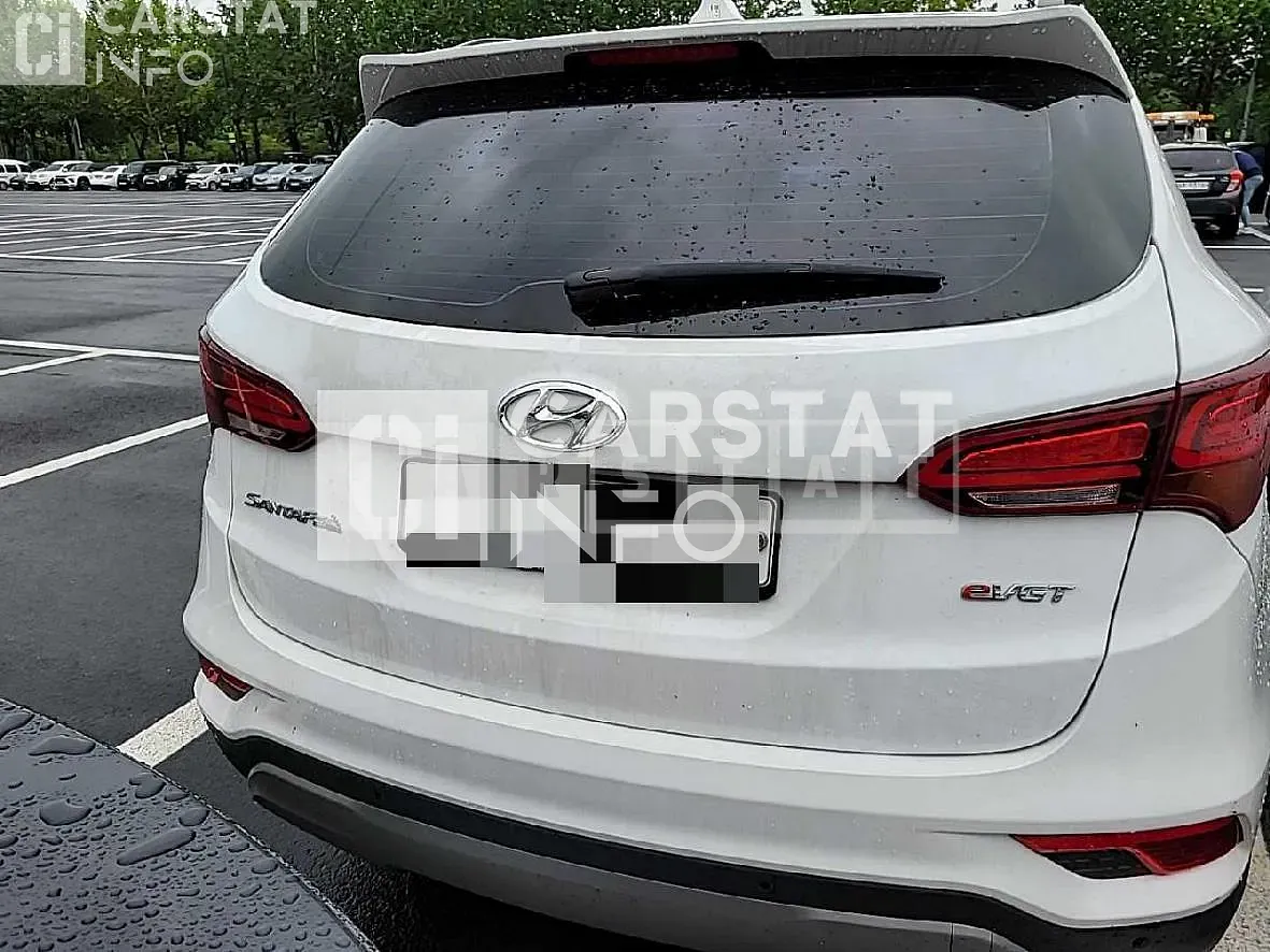 Photo 2 of 9: 2016 Hyundai Calm Santa Fe 2.0 — Korean insurance auction
