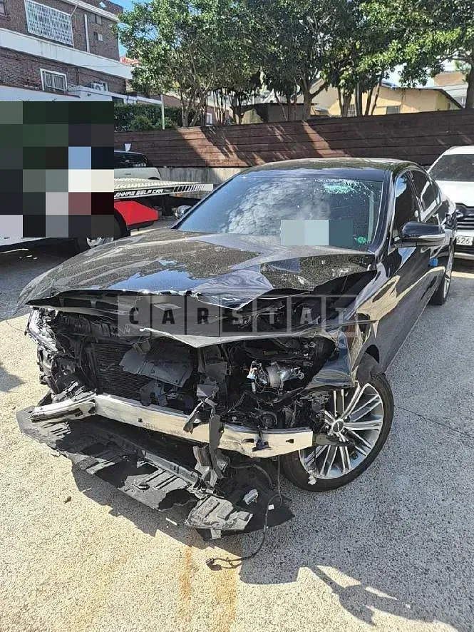 Photo 2 of 18: 2019 Genesis G80 3.3 — Korean insurance auction