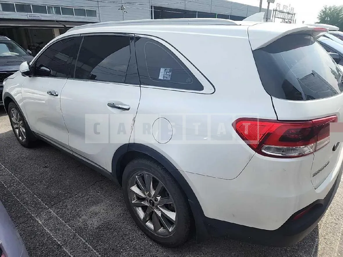 Photo 2 of 21: 2015 Kia Sorento — Korean insurance auction