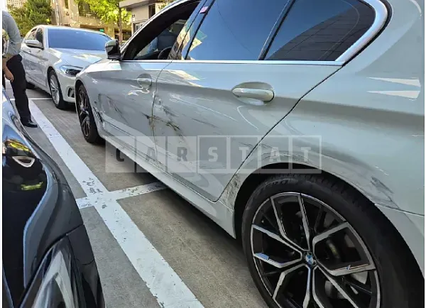 Photo 2 of 50: 2023 BMW 530i, VIN WBA71BH01PCL63442 — Korean insurance auction
