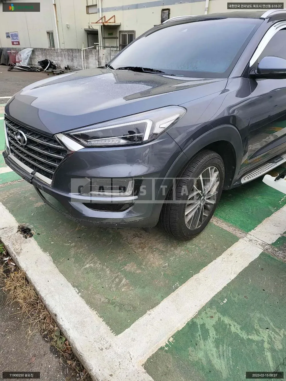 Photo 2 of 13: 2018 Hyundai Tucson, VIN KMHJ3817GKU814158 — Korean insurance auction