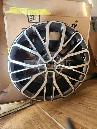 Photo 1 of 6: 2022 Jeep (parts) Cherokee Wheel — Korean insurance auction