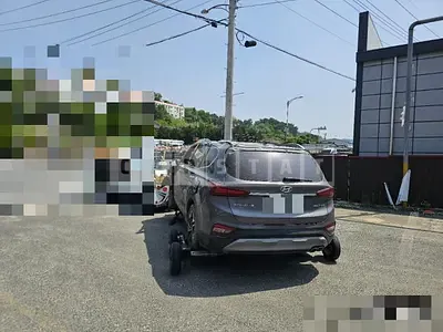 Photo 1 of 15: 2019 Hyundai Santa Fe 2.0 (4WD) — Korean insurance auction