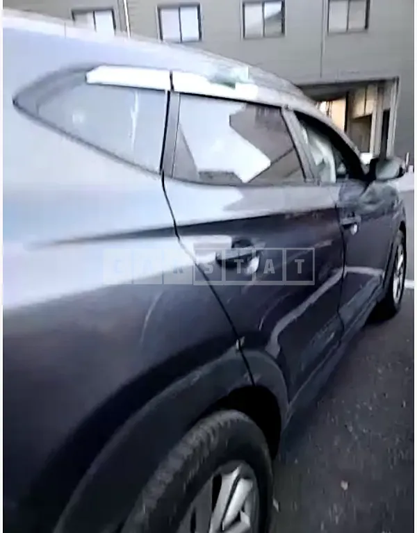 Photo 2 of 26: 2018 Hyundai Tucson — Korean insurance auction
