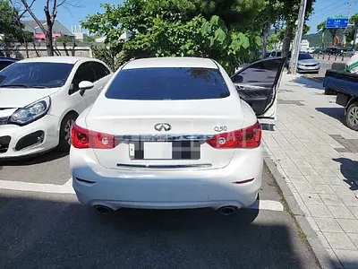 Photo 1 of 18: 2015 Infiniti Q50 2.2d, VIN JNKDV71E1FM531147 — Korean insurance auction