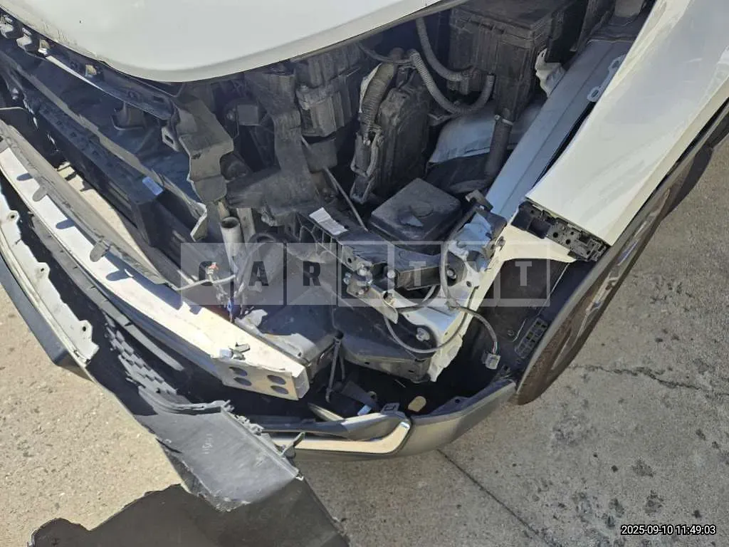 Photo 2 of 18: 2017 Honda CR-V 4WD — Korean insurance auction