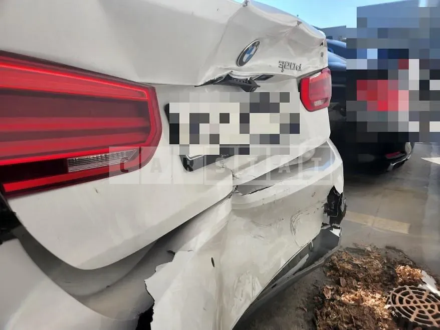 Photo 2 of 6: 2017 BMW 320d — Korean insurance auction