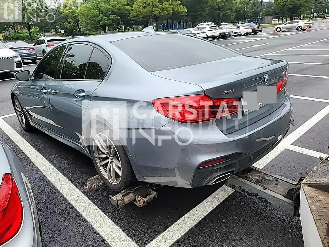 Photo 2 of 10: 2017 BMW 520d xDrive, VIN WBAJC5105HG859172 — Korean insurance auction