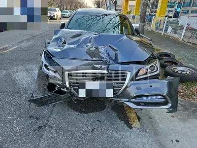 Photo 1 of 10: 2018 Genesis G80 3.3 — Korean insurance auction