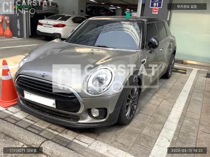 Photo 2 of 28: 2018 MINI Cooper Clubman, VIN WMWLN5101K2H74839 — Korean insurance auction