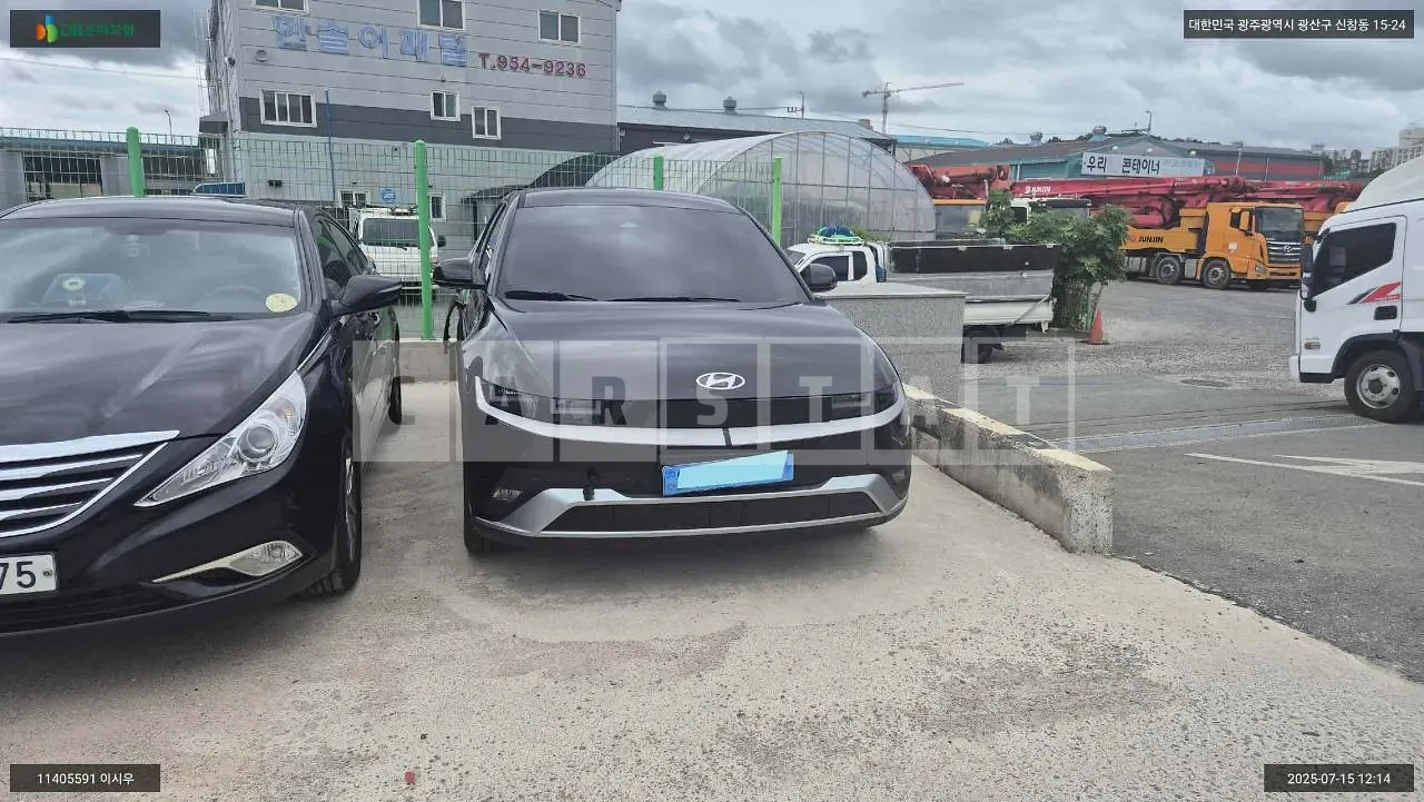 Photo 2 of 6: 2025 Hyundai IONIQ 5, VIN KMHKN81AFTU371652 — Korean insurance auction