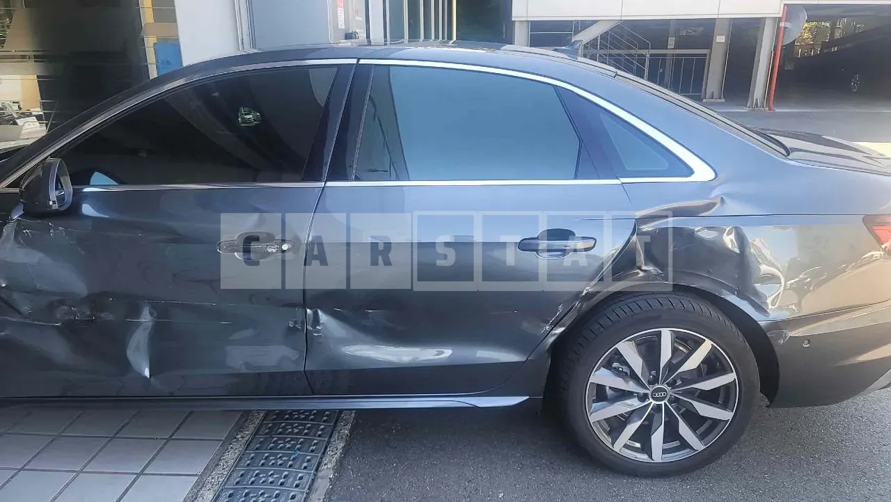 Photo 2 of 47: 2022 Audi A4 40 TFSI, VIN WAUZZZF4XPA015036 — Korean insurance auction