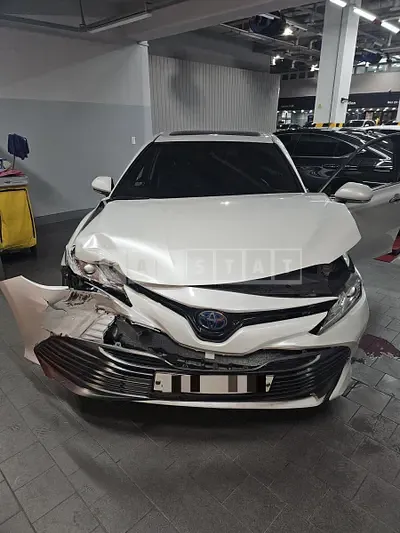 Photo 1 of 17: 2019 Toyota Camry Hybrid — Korean insurance auction