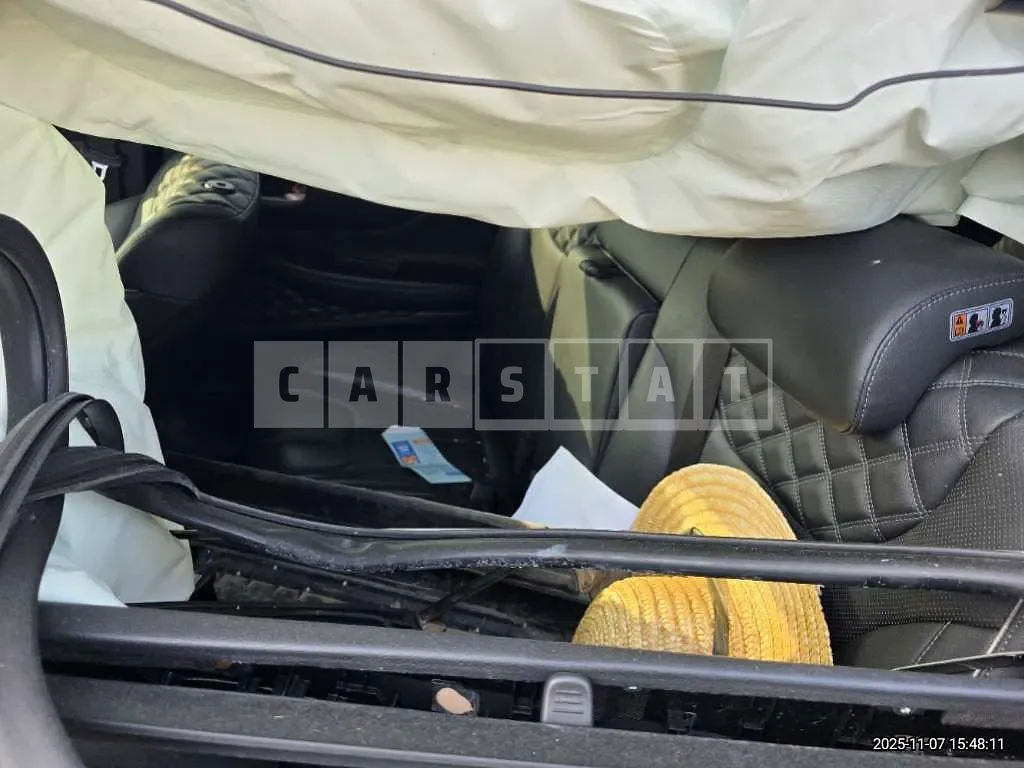 Photo 2 of 6: 2021 Hyundai Santa Fe TM — Korean insurance auction