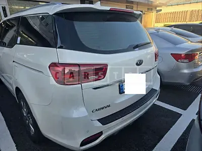 Photo 1 of 17: 2020 Kia Carnival — Korean insurance auction