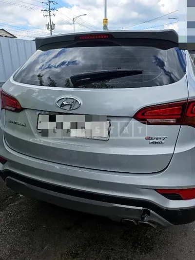 Photo 1 of 9: 2015 Hyundai Santa Fe DM 2.0 4WD, VIN KMHSW81UDGU531308 — Korean insurance auction