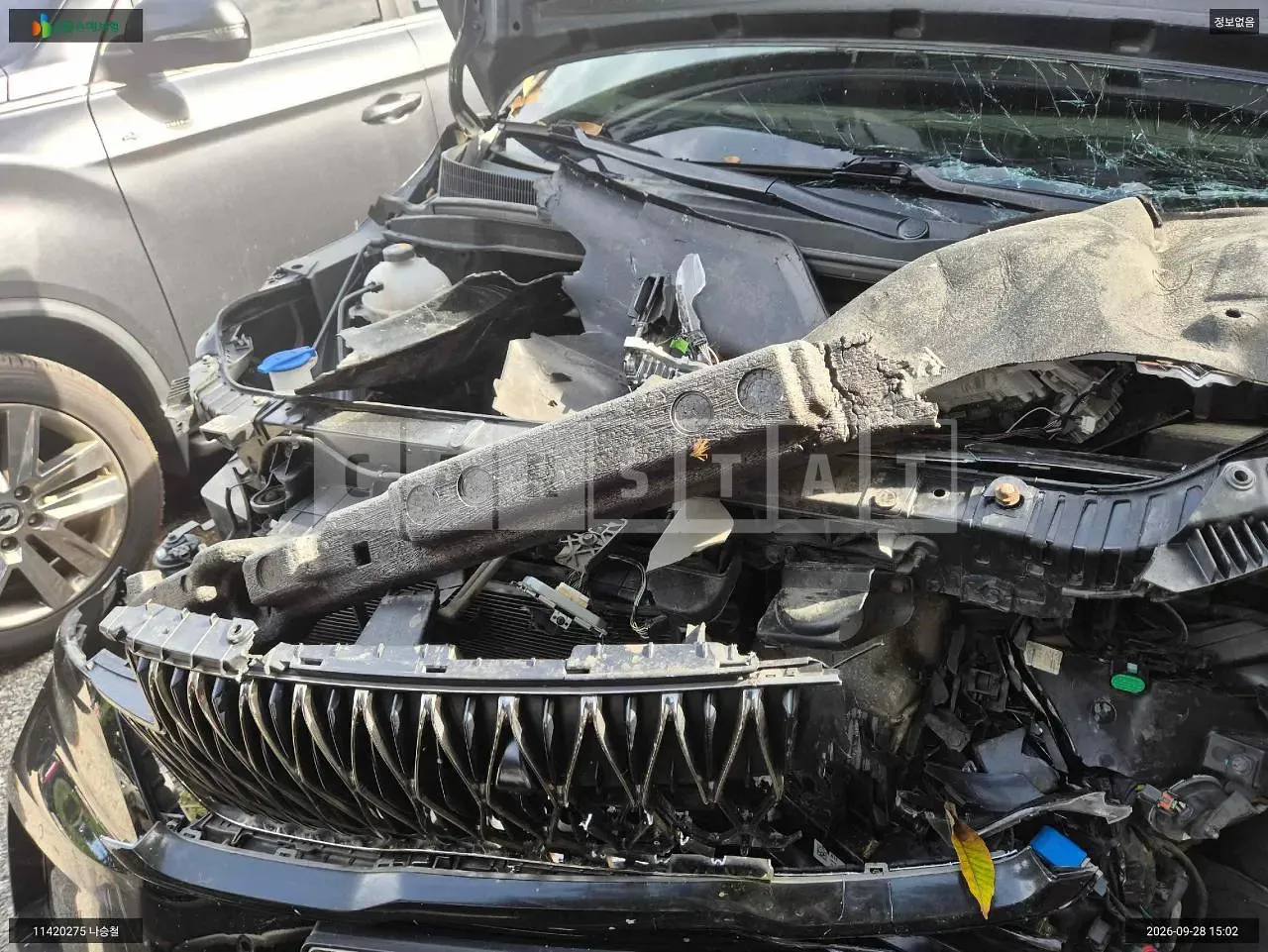 Photo 2 of 13: 2022 Kia Carnival, VIN KNANE81BBPS239108 — Korean insurance auction
