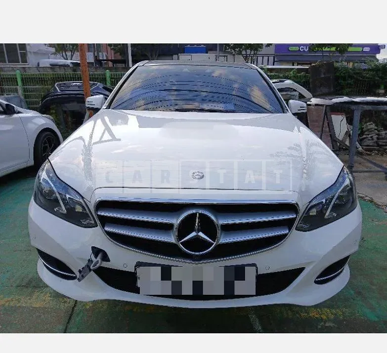 Photo 2 of 24: 2015 Mercedes-Benz E300 4Matic, VIN WDDHF8BB1GB199496 — Korean insurance auction
