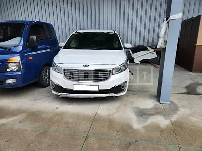 Photo 1 of 10: 2015 Kia Carnival, VIN KNAMC81ABGS102005 — Korean insurance auction