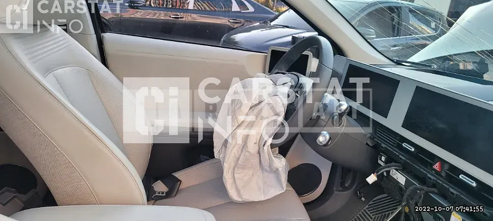 Photo 2 of 21: 2021 Hyundai Ionic 5 Long Range — Korean insurance auction