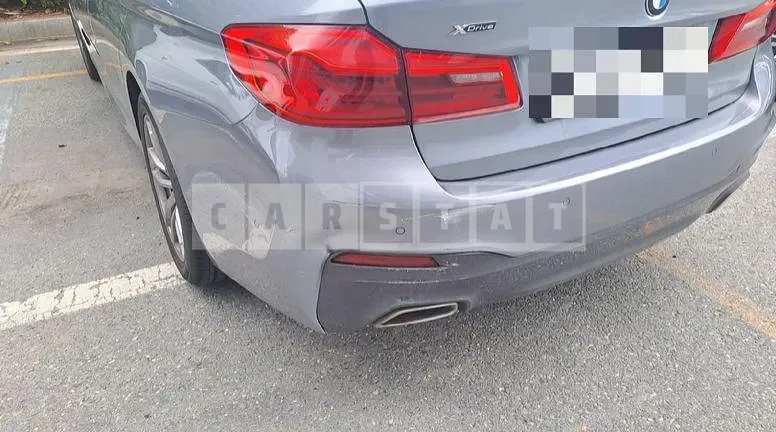 Photo 2 of 14: 2018 BMW 520d xDrive — Korean insurance auction