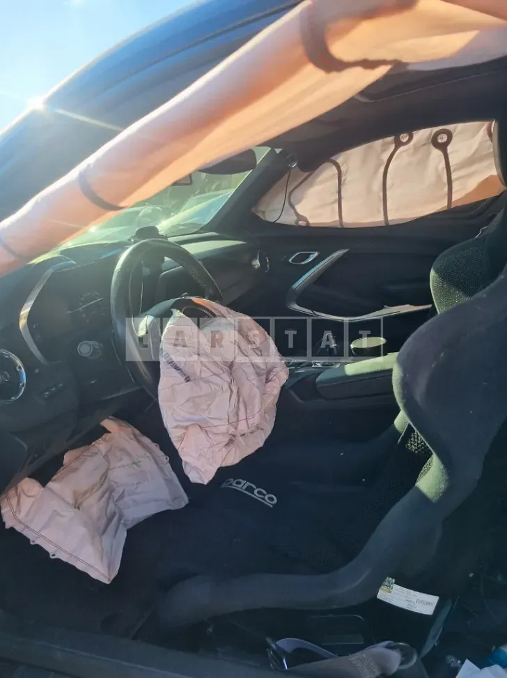 Photo 2 of 13: 2017 Chevrolet Camaro, VIN 1G1F91R70H0138244 — Korean insurance auction