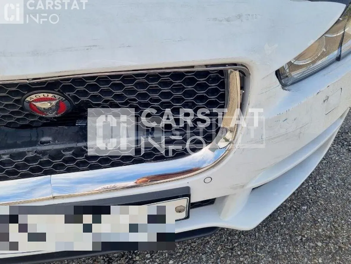Photo 2 of 48: 2018 Jaguar XE 20d, VIN SAJAB4BN2JCP33814 — Korean insurance auction
