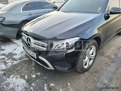 Photo 1 of 48: 2016 Mercedes-Benz GLC220d 4Matic, VIN WDC0G0FB9GF090254 — Korean insurance auction