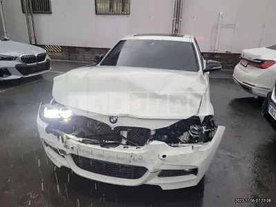 Photo 1 of 32: 2018 BMW 320i, VIN WBA8A9105JAH11529 — Korean insurance auction