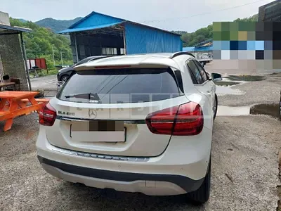 Photo 1 of 10: 2017 Mercedes-Benz GLA220 — Korean insurance auction