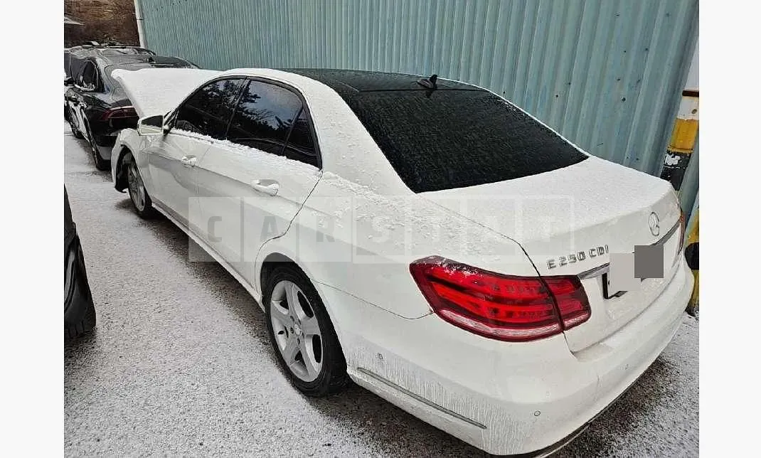 Photo 2 of 13: 2014 Mercedes-Benz E250 CDI 4Matic — Korean insurance auction