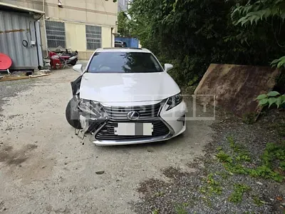 Photo 1 of 12: 2016 Lexus ES300h — Korean insurance auction