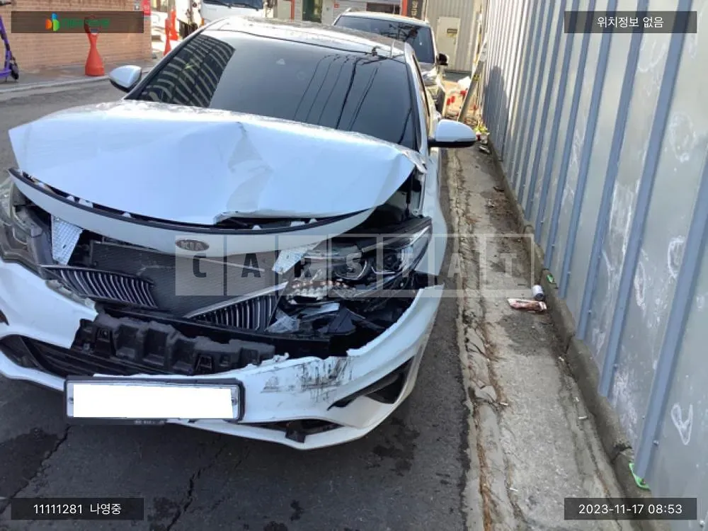 Photo 2 of 23: 2019 Kia K5, VIN KNAGT411BLA367798 — Korean insurance auction