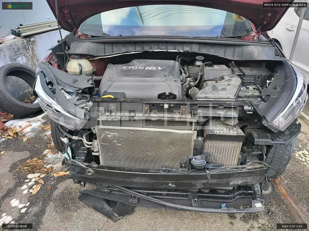 Photo 2 of 13: 2017 Hyundai Tucson, VIN KMHJ581ABJU510134 — Korean insurance auction