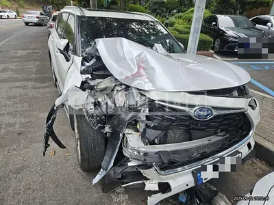 Photo 1 of 15: 2023 Toyota Highlander Hybrid — Korean insurance auction