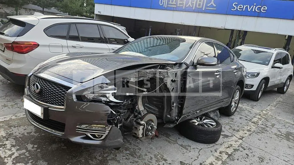 Photo 2 of 8: 2019 Infiniti Q70 3.7, VIN JNKBY11E3KM250067 — Korean insurance auction