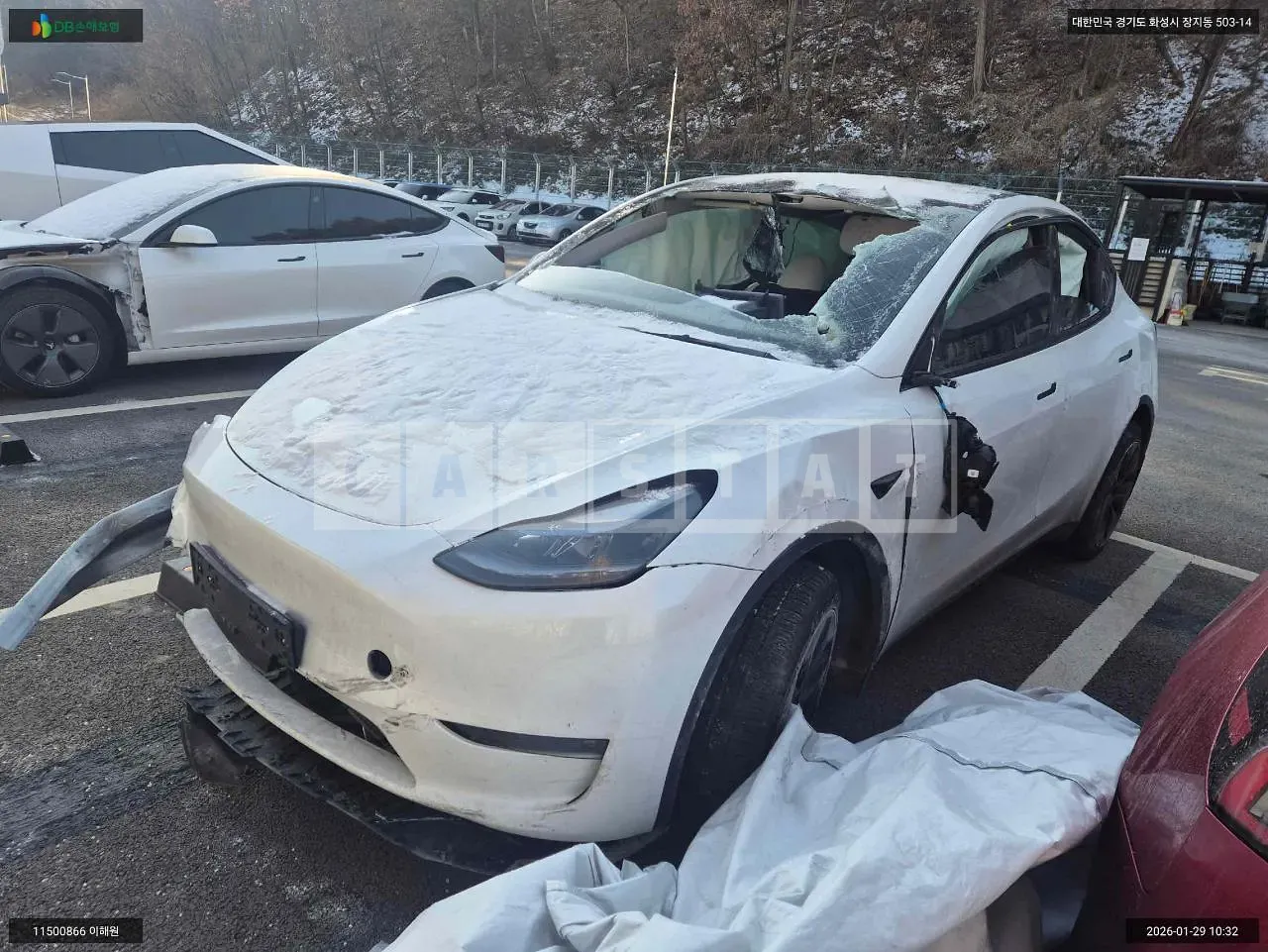 Photo 2 of 13: 2024 Tesla Model Y Long Range, VIN LRWYGCEKXRC698569 — Korean insurance auction