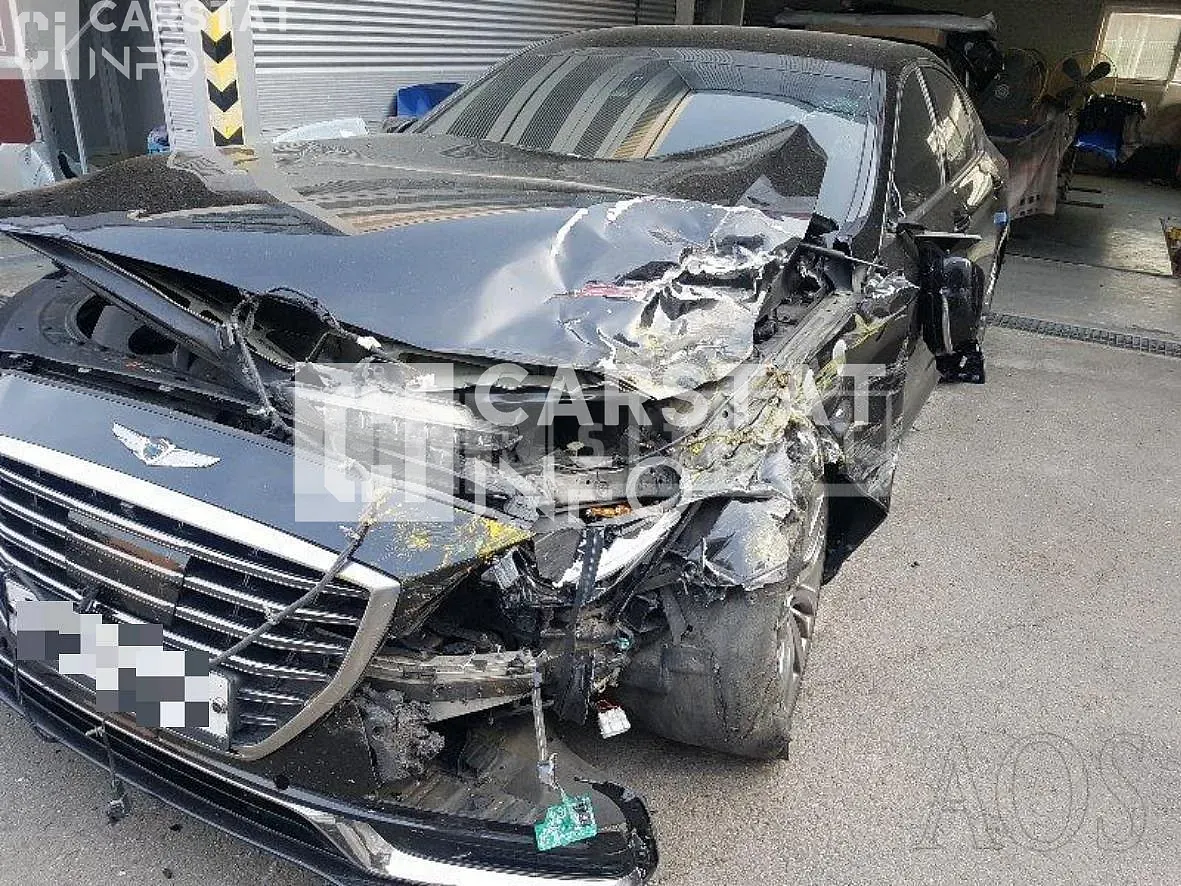 Photo 2 of 21: 2018 Genesis G80 3.3, VIN KMHGN41DDJU289518 — Korean insurance auction