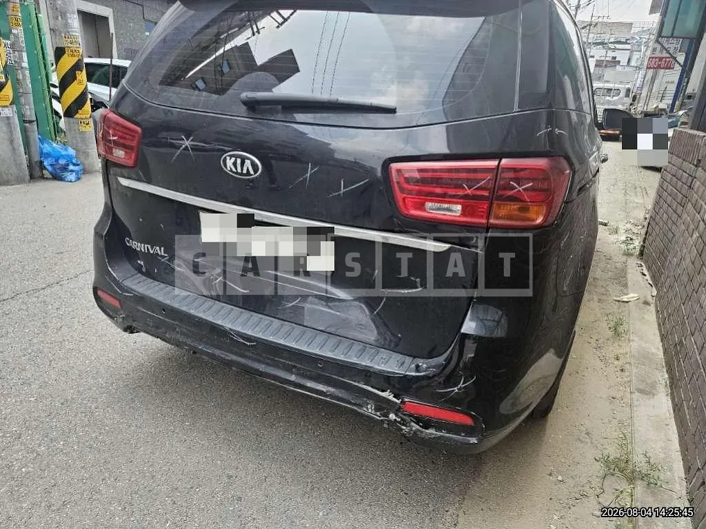 Photo 2 of 25: 2019 Kia Carnivals — Korean insurance auction