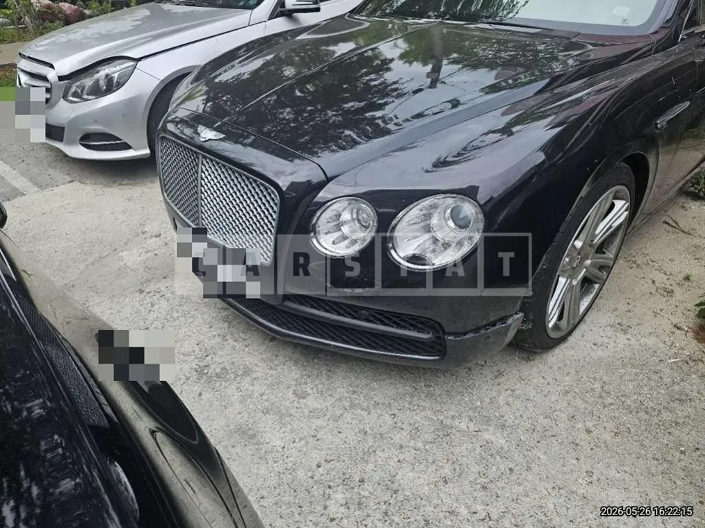 Photo 2 of 28: 2016 Bentley Flying Spur V8 — Korean insurance auction