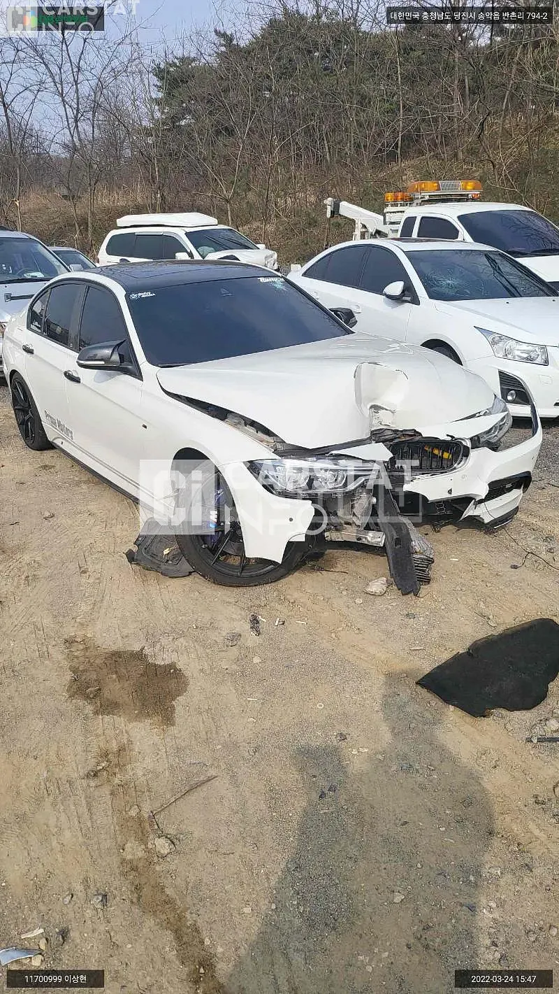 Photo 2 of 17: 2016 BMW 320d, VIN WBA8C5101GK641255 — Korean insurance auction