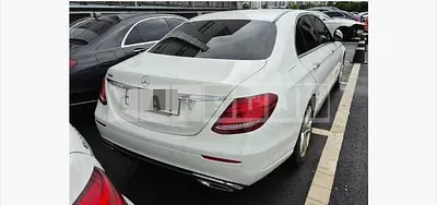 Photo 1 of 6: 2018 Mercedes-Benz E200 — Korean insurance auction