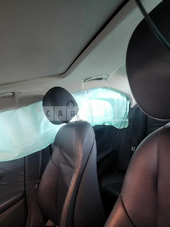 Photo 2 of 18: 2018 Mercedes-Benz C200 d — Korean insurance auction