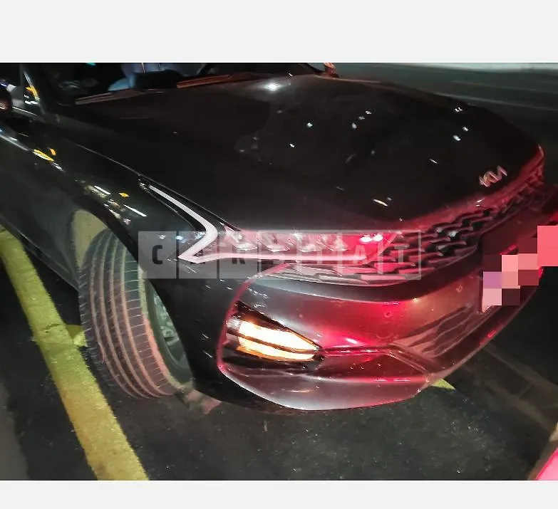 Photo 2 of 9: 2023 Kia K5 — Korean insurance auction