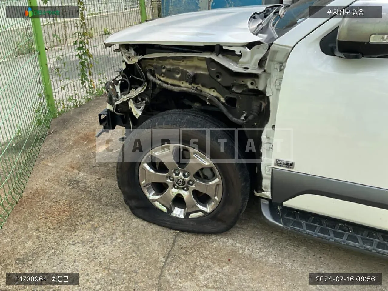 Photo 2 of 13: 2017 Kia Mojave, VIN KNAKN814DJA169996 — Korean insurance auction